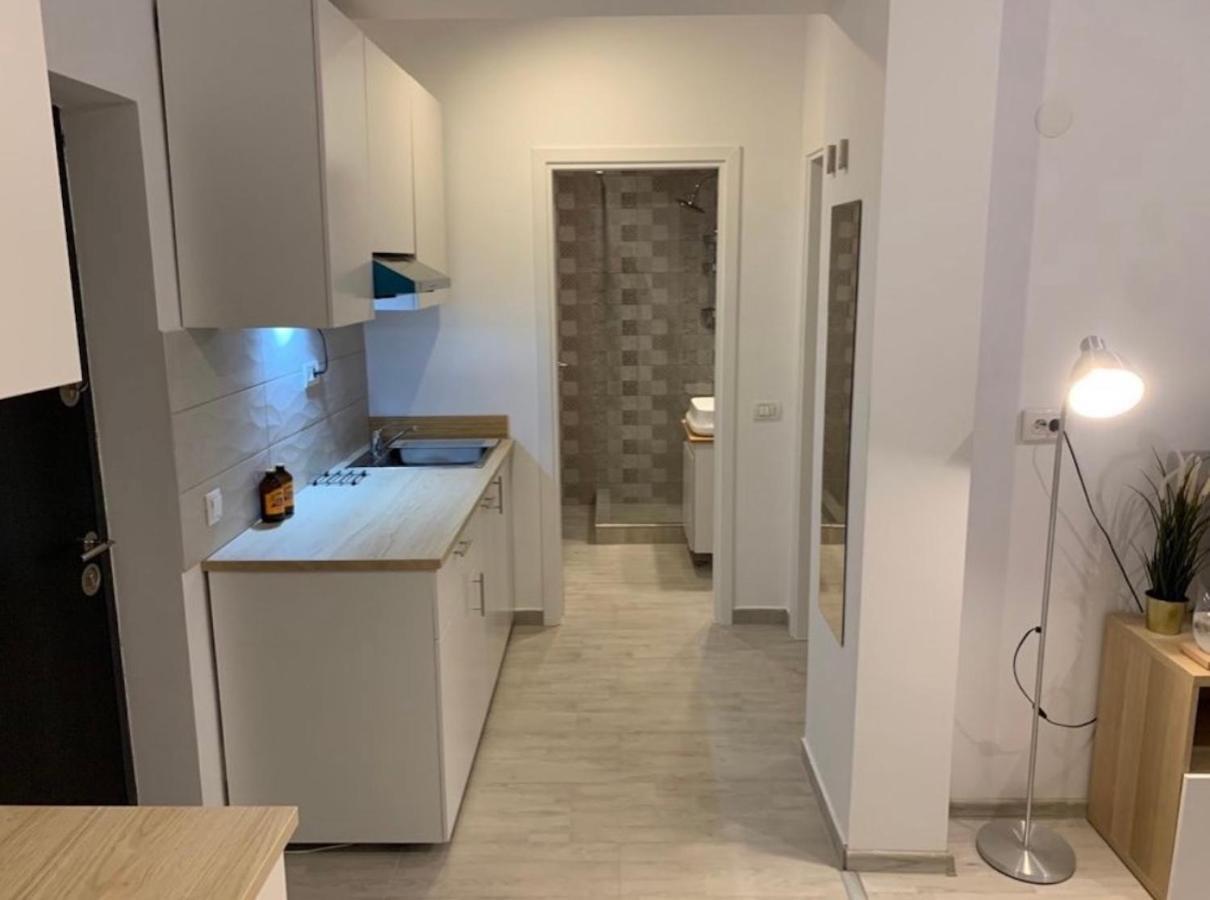 Retreat Luxury Apartment Near Presidential Palace Bucarest Exterior foto
